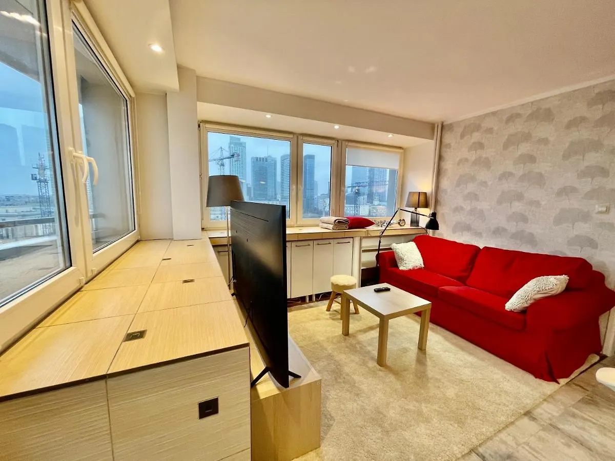 Love Metro Wifi 300Mbs 65'Tv Netflix Hbo Appletv+ Varsovie 0*,  Pologne
